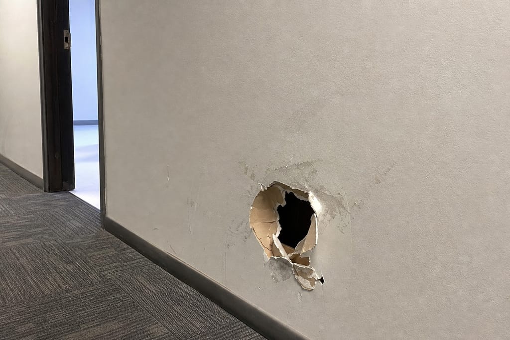 Drywall Patching & Repair photo